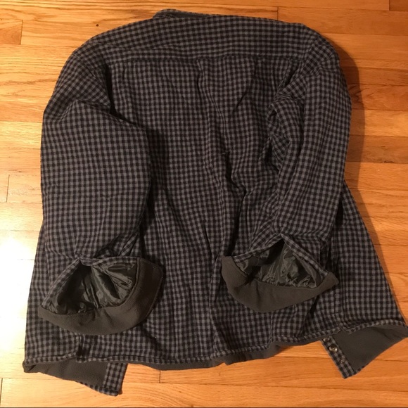 Cabela’s button up flannel with fleece lining. - Picture 4 of 7